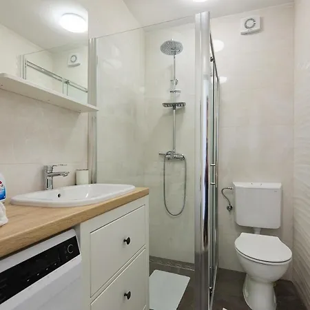 Guest house Anica 3*