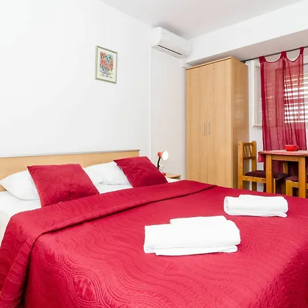 Guest house Anica 3*